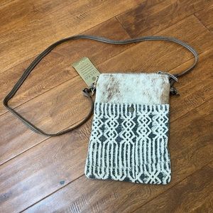 Clea Ray Crossbody bag! New with tags!